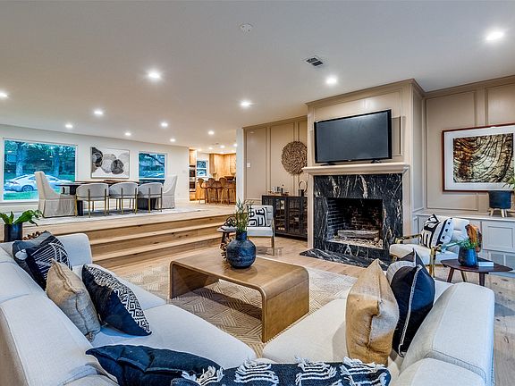 3rd image of 9563 Windy Knoll Dr