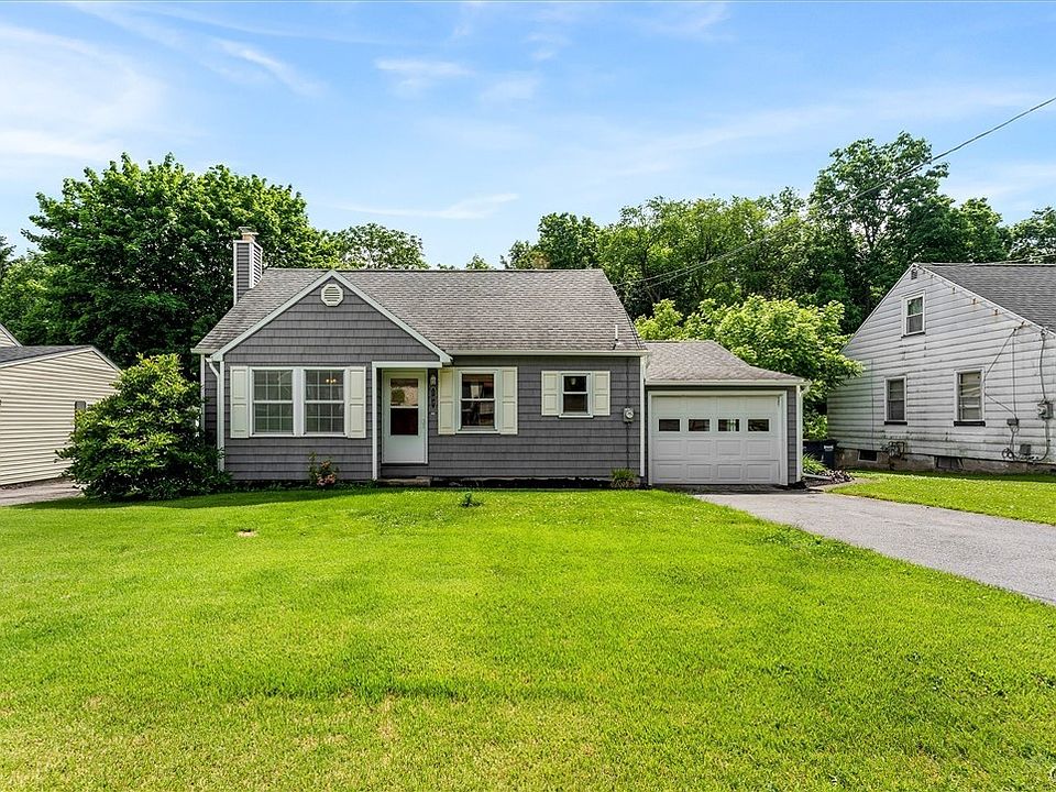 1st image of 107 Cook Dr