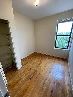 Rented by Delmark Realty LLC | media 21