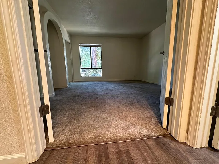2422 Larkspur Ln #221 — Photo 16