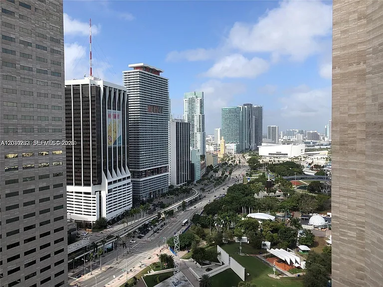 335 Biscayne Blvd #2908 — Photo 37