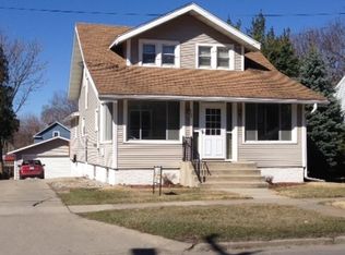 405 E 4th St S, Newton, IA 50208