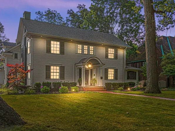 2020 Forest Park Blvd, Fort Wayne, IN 46805