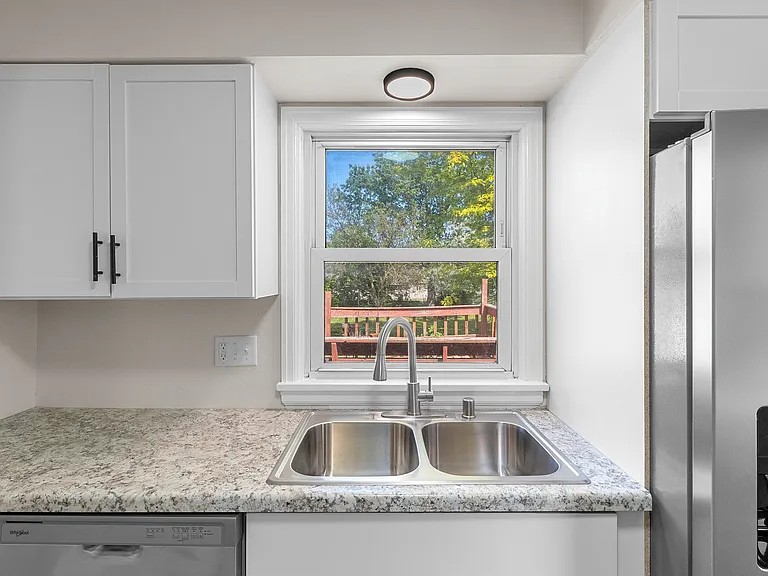 418 S Mill St — Photo 19