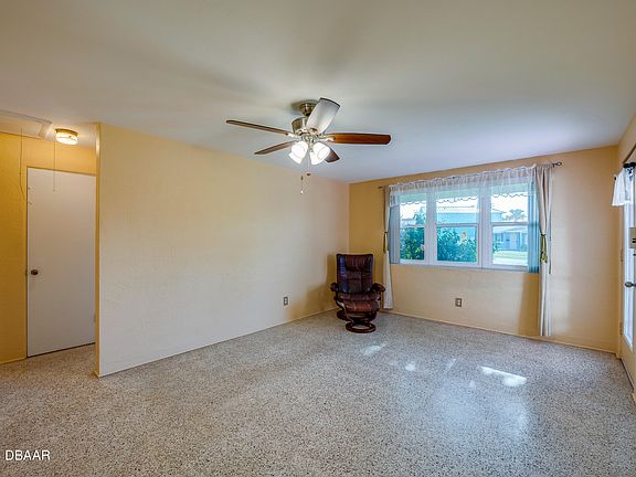 2nd image of 6 River Shore Dr