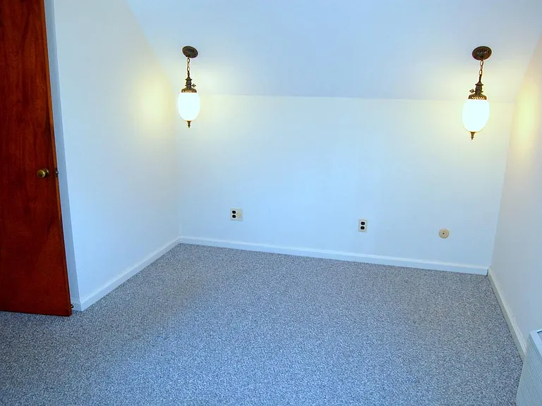 150 6th St #3 — Photo 13