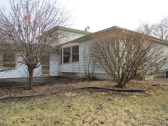 3rd image of 17804 Pebblewood Ln