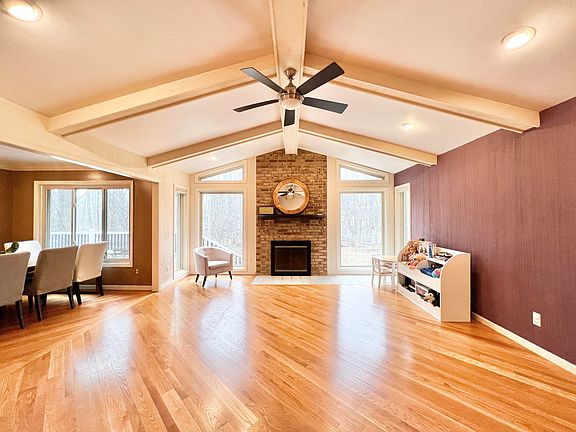 3rd image of 44085 Winthrop Dr #44085