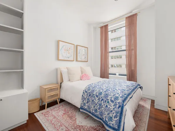 52 Thomas Street image 8 of 14