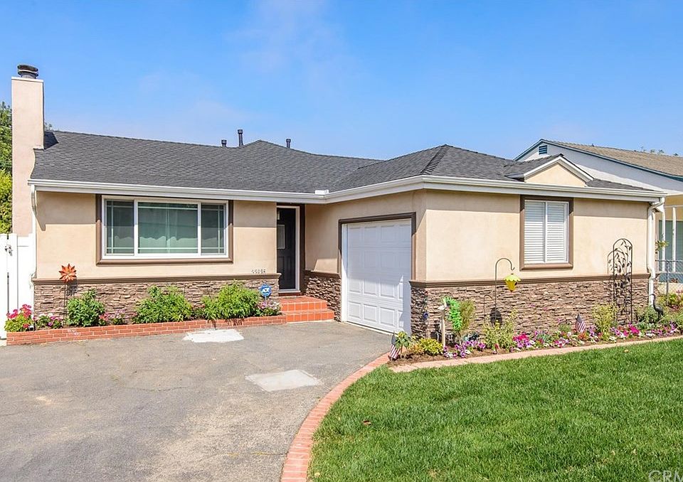 1st image of 22635 Crosshill Ave