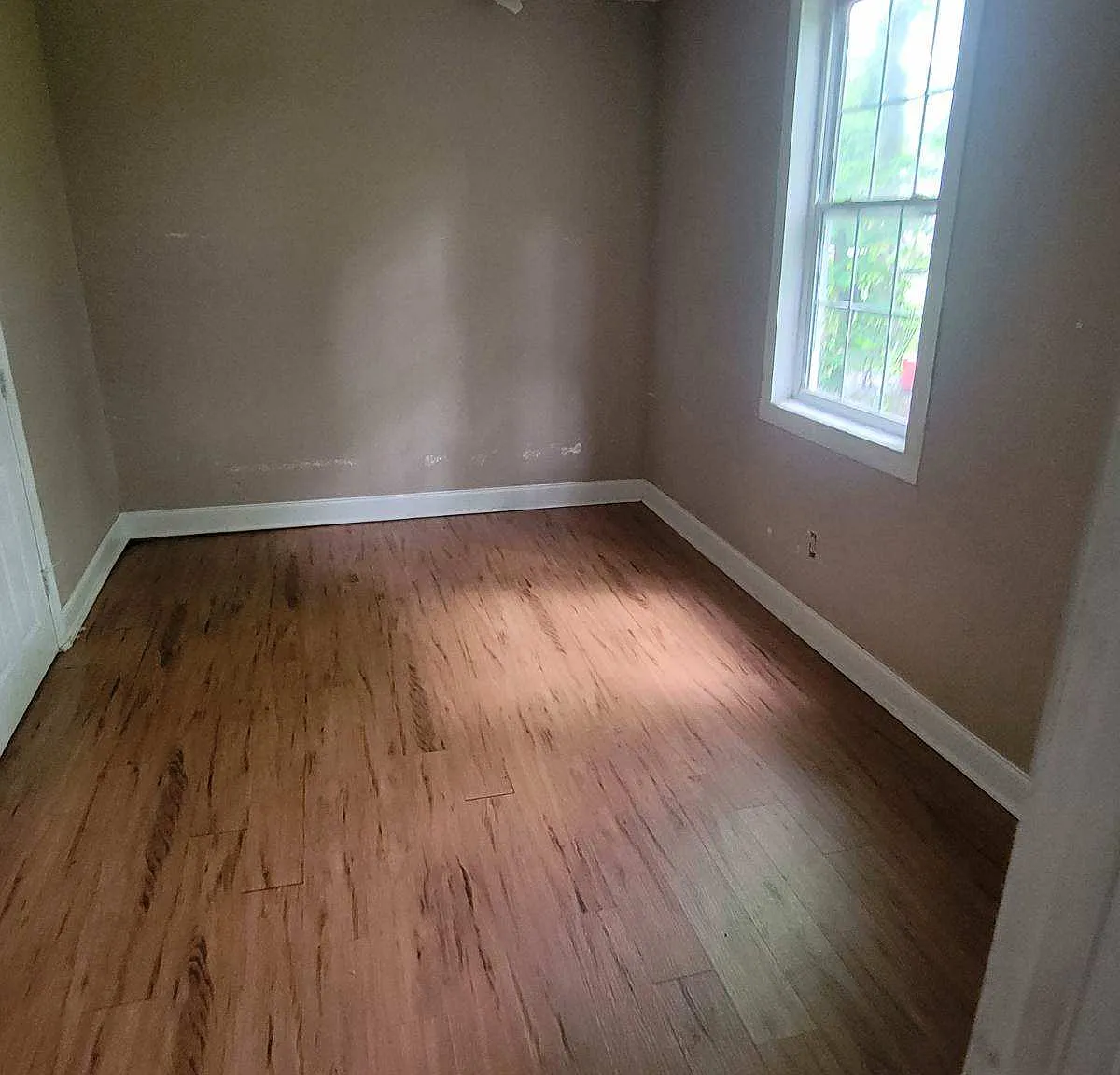 3 bed, 1215 sqft, $1,299 — Photo 4