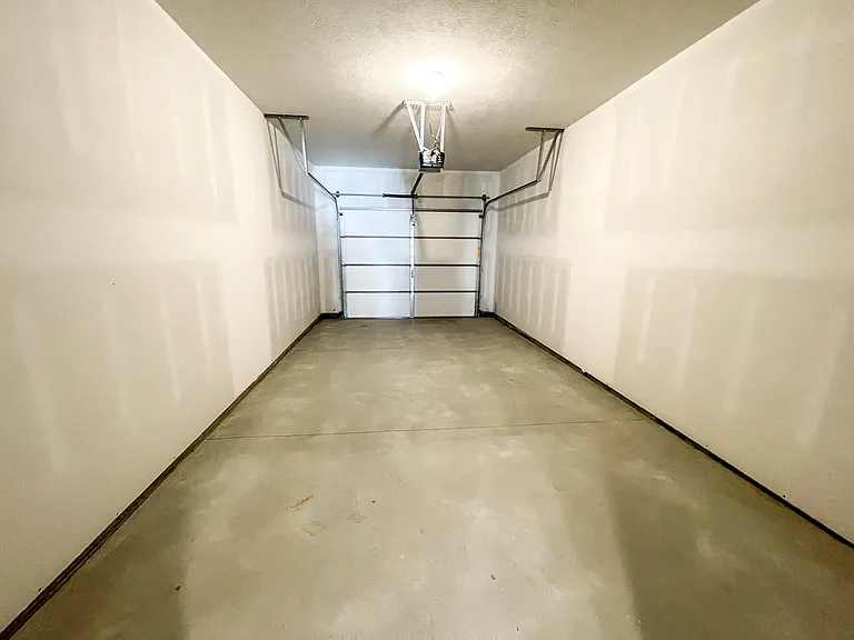 9560 Blacksmith Ct #4 — Photo 24