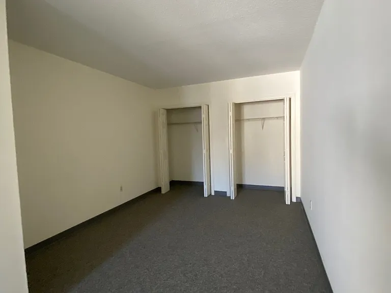 Summit Place Apartments — Photo 14