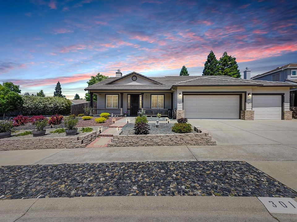 1st image of 301 Caldarella Cir