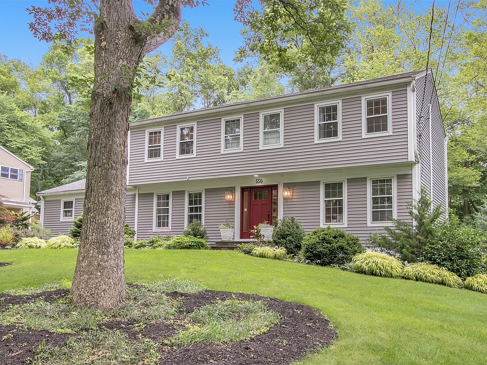 1st image of 550 Bernita Dr