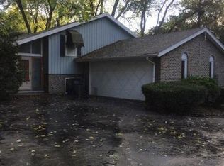 2551 Glenwood Dyer Rd, Lynwood, IL 60411