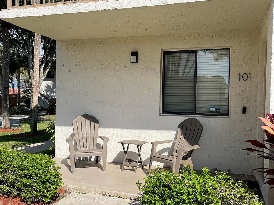 1st image of 16274 Laurel Dr #101