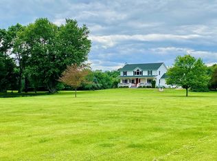 7010 Pingree Rd, Pinckney, MI 48169