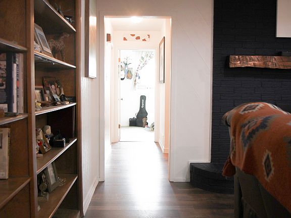 5th image of 3625 Wildewood Dr