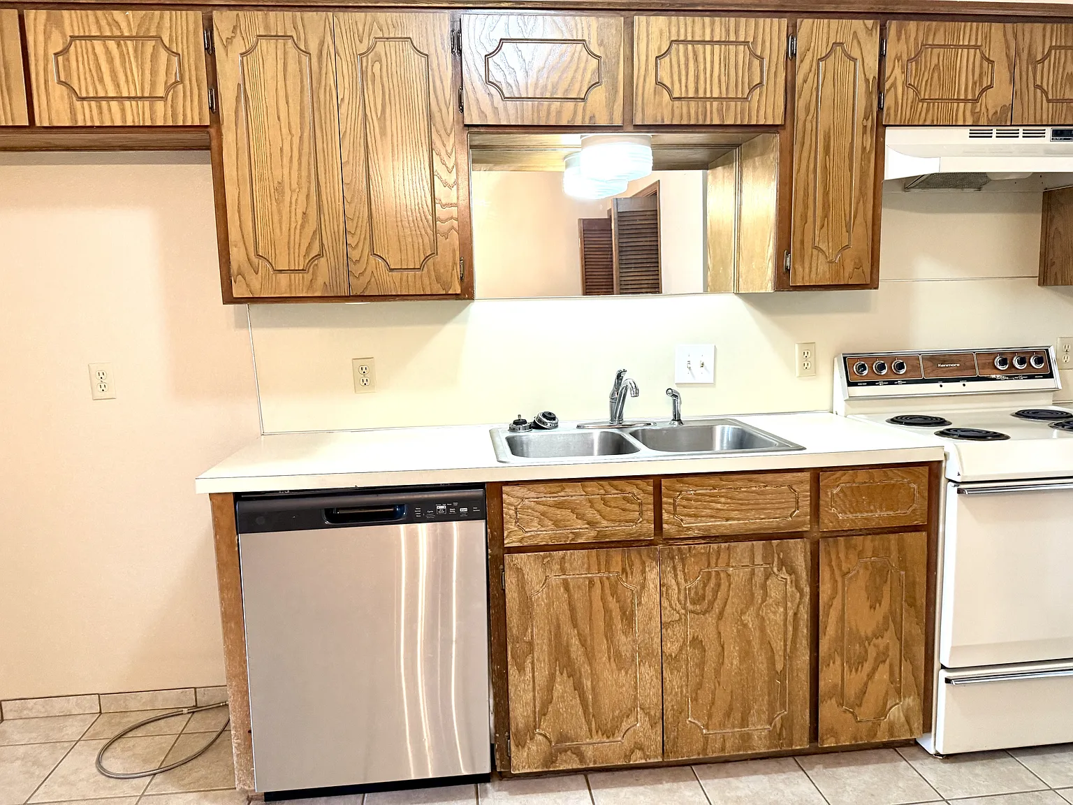 2302 Shenandoah Drive - 1 — Photo 3