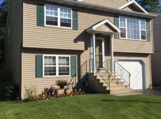 476 Chadwick Rd, Schenectady, NY 12304