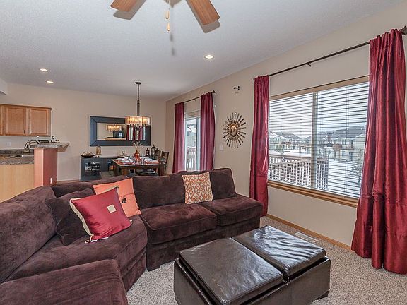 5th image of 1833 Goose Lake Cir