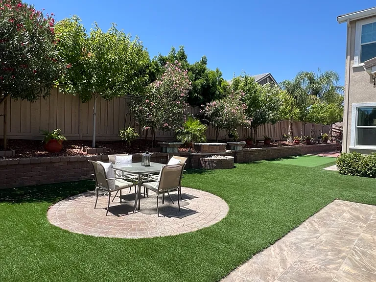 1429 S Wilshire Ave — Photo 42