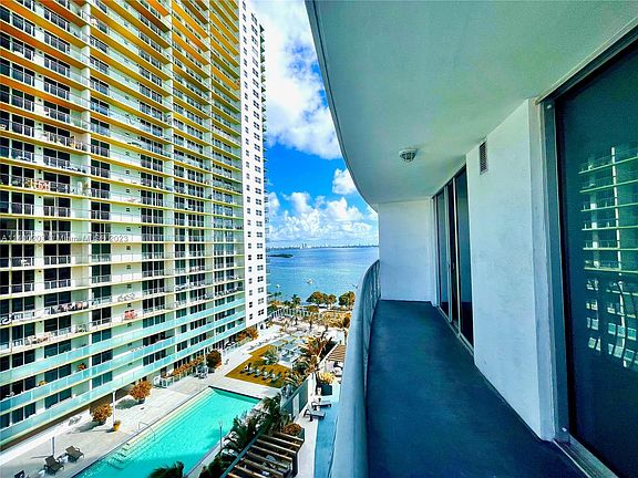 2nd image of 1750 N Bayshore Dr APT 1709