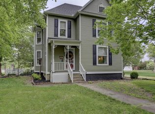 509 E Sale St, Tuscola, IL