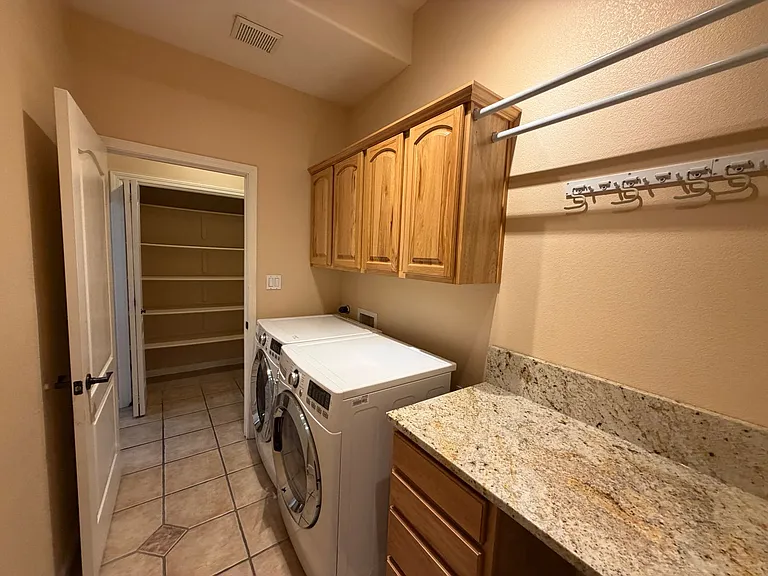 1399 Wilkes Way SE — Photo 41