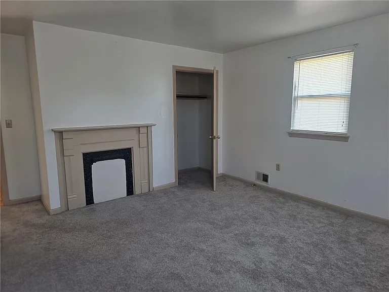 521 9th Ave — Photo 16