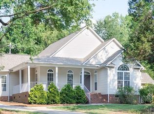 1672 Forest Lake Dr, Rock Hill, SC 29732