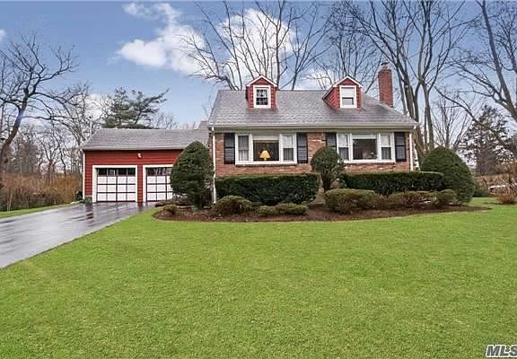 2nd image of 18 Cambridge Dr