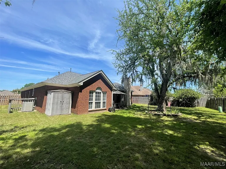 9355 Wrens Way — Photo 33