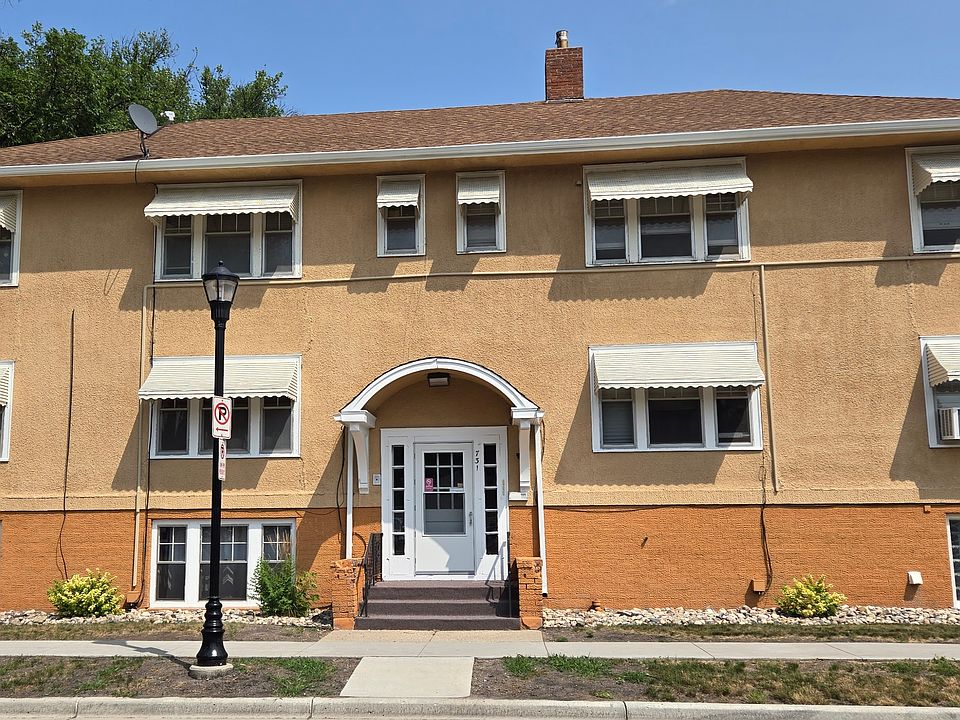 1st image of 731 7th St N #2