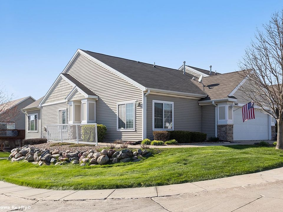 1st image of 3602 NE Cottonwood Ln
