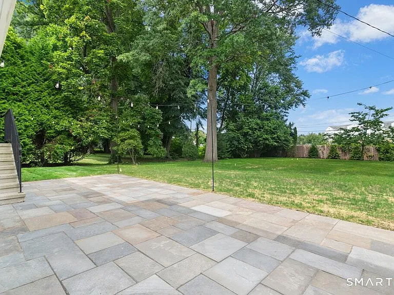 34 Davenport Dr — Photo 19