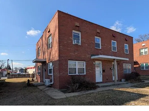 8608 Chestnut Oak Rd Floor 2, Parkville, MD 21234