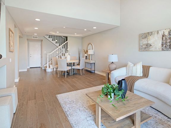 5th image of 29416 Port Royal Way