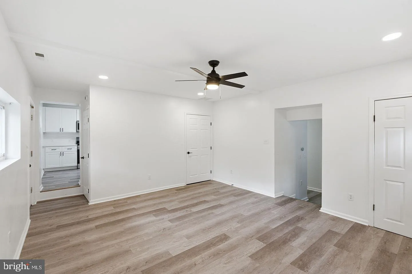 4 bed, 2.0 bath, 1546 sqft, $2,800 — Photo 3