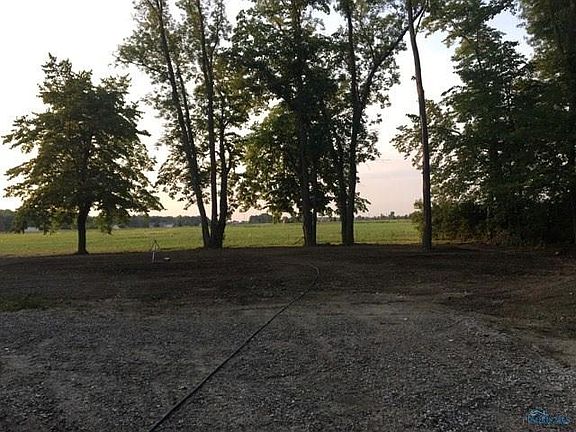 3rd image of 23119 W Elmdale Dr