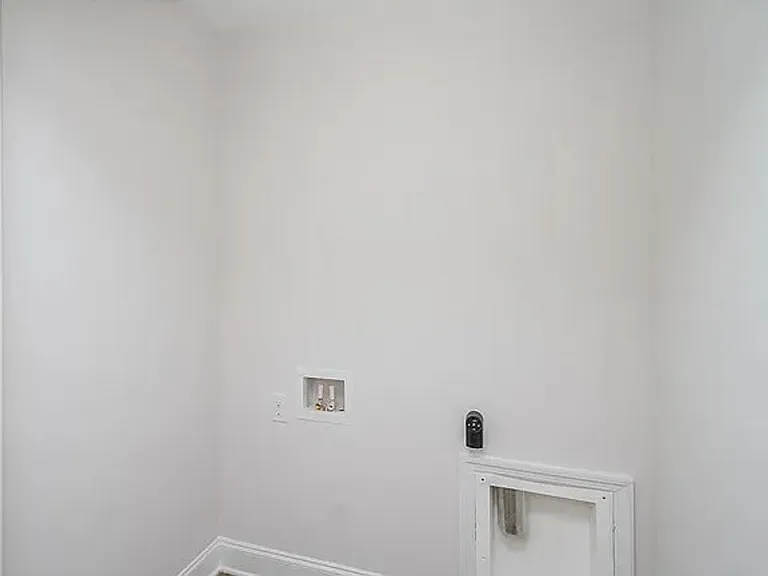 335 Sumac Trl — Photo 11