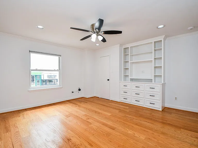 6114 Kirby Dr — Photo 24