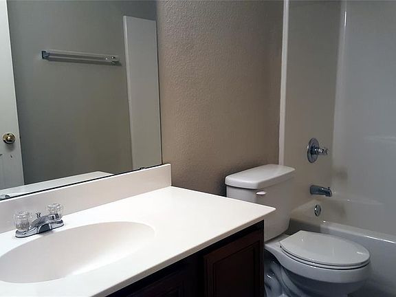 4th image of 1390 Kingston Pl