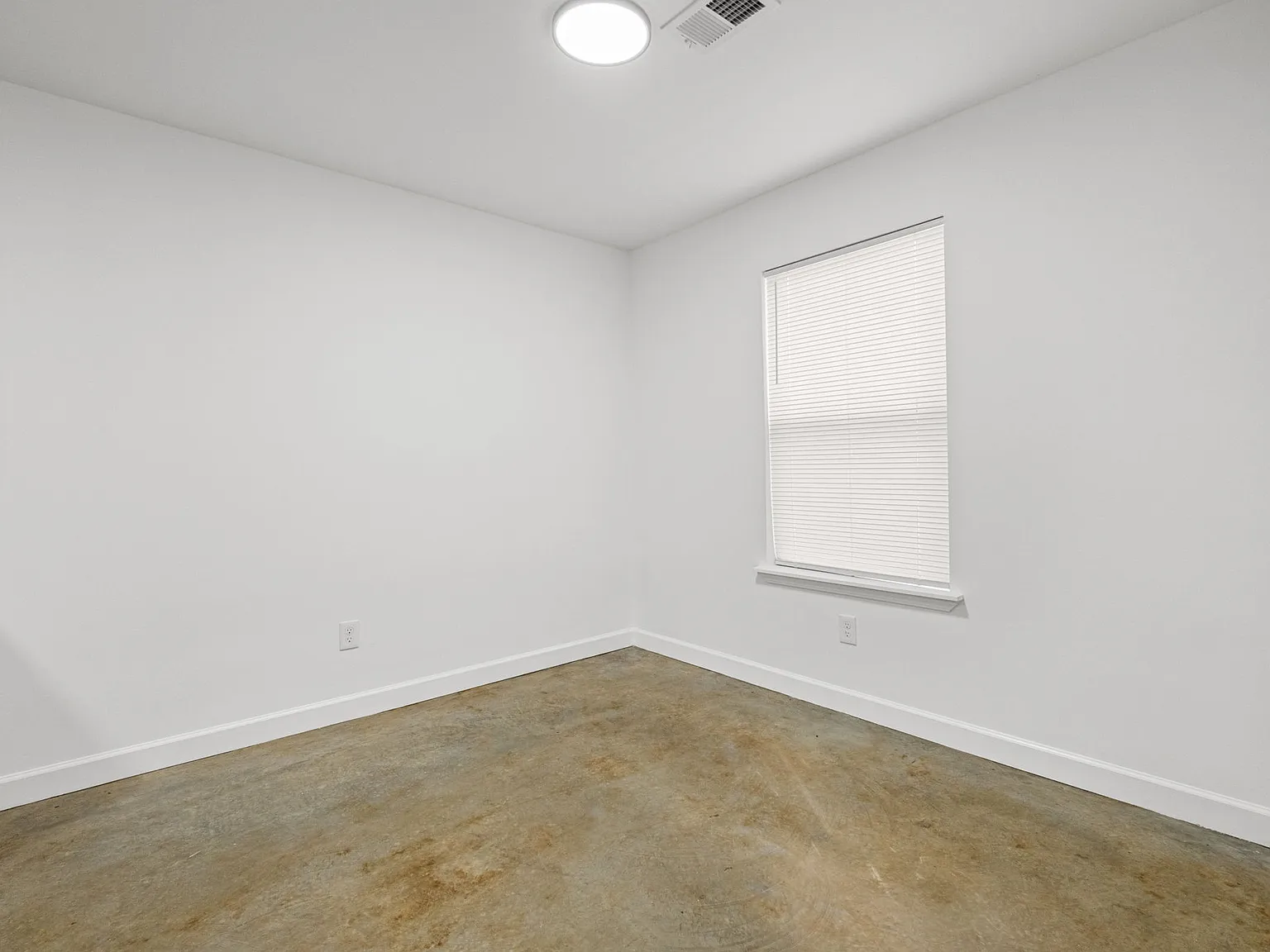 Brand-New 4-Bedroom Home with Stylish Open Floor Plan — Photo 3
