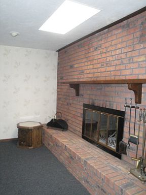 4th image of 528 N Goodrich Dr