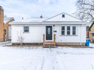 1020 W Larch Ave, Muskegon, MI 49441
