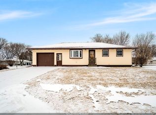 680 Glendale Ave, Oshkosh, WI 54901