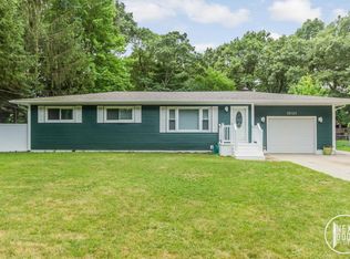 15121 155th Ave, Grand Haven, MI 49417