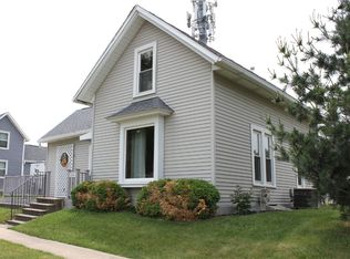 609 9th Ave, Marion, IA 52302